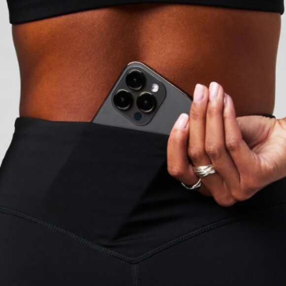 Fabletics - Anywhere Motion365+ High-Waisted Legging - Black - Picture 3 of 3